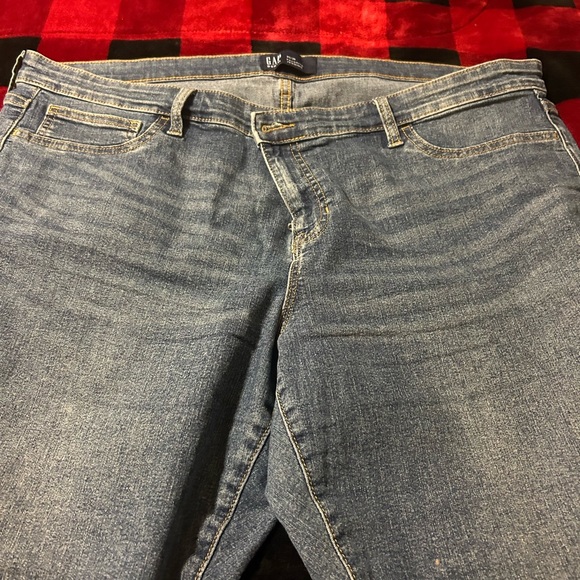 Gap boyfriend denim Capri - Picture 3 of 3